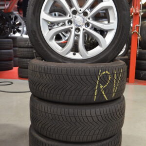 Mercedes C klasse W205 17" Velgen Org. + All Seasonbanden + TPMS