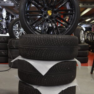 Porsche Panamera 21" Breedset Velgen + Winterbanden + TPMS
