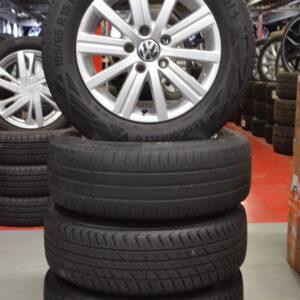 Volkswageb Golf 15" Velgen Org. + Zomerbanden