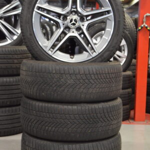 Mercedes A Klasse W177 18" Velgen Org. All Seasonbanden + TPMS